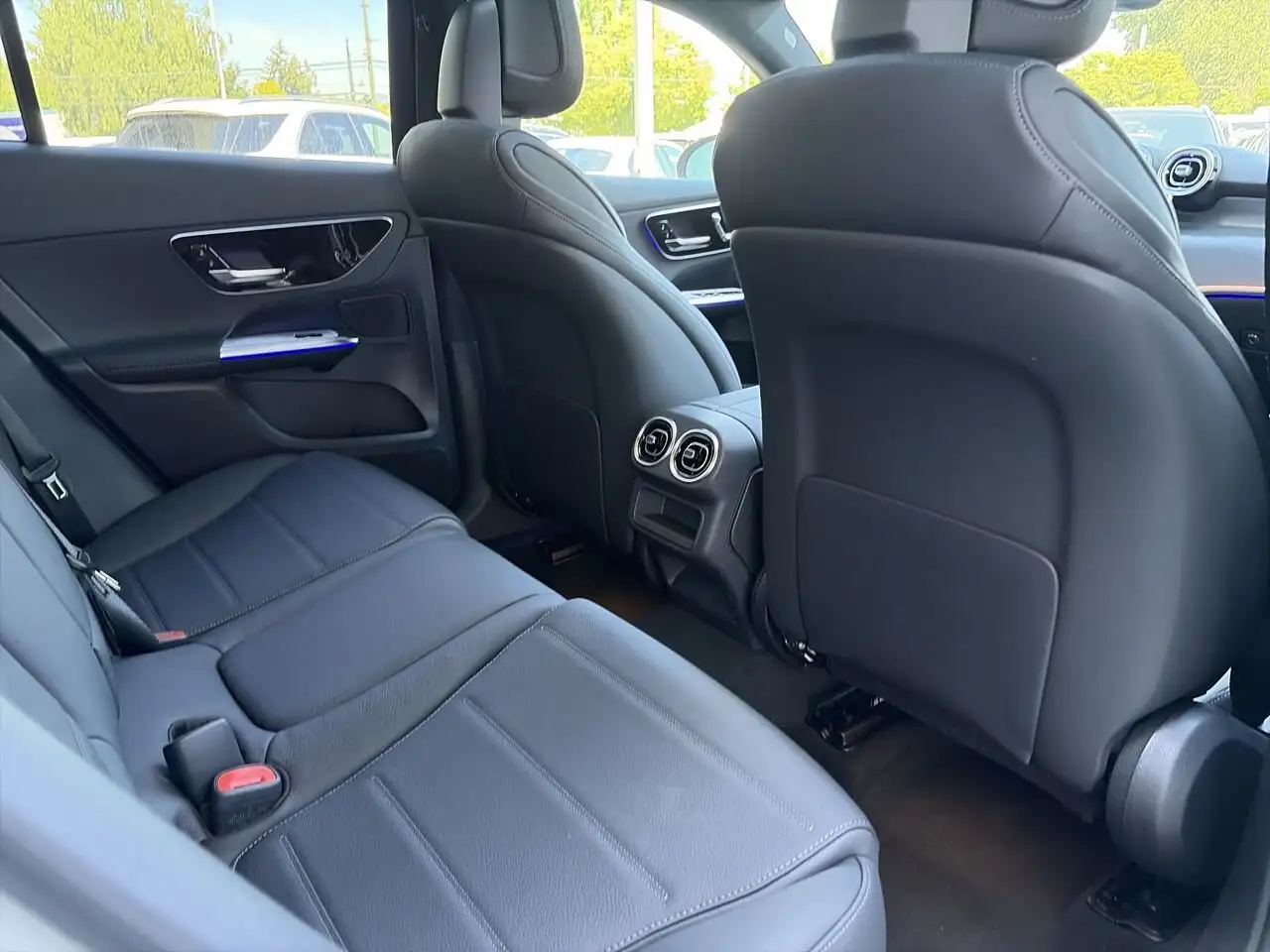 Mercedes-Benz GLC снимка Mercedes-Benz GLC