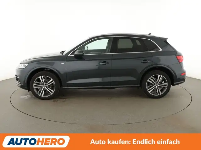 Audi Q5 view 3