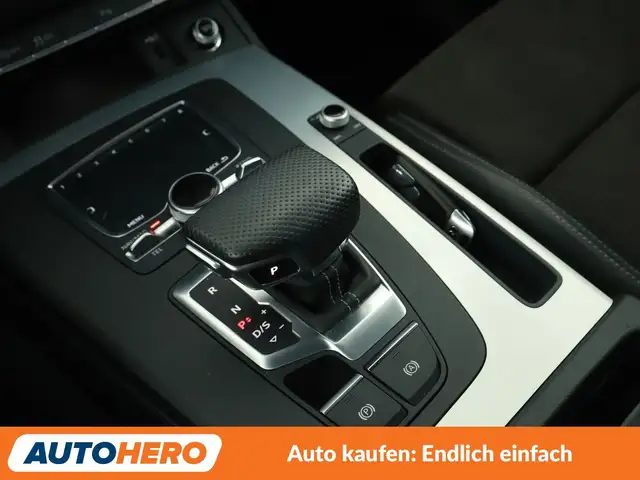 Audi Q5 view 25