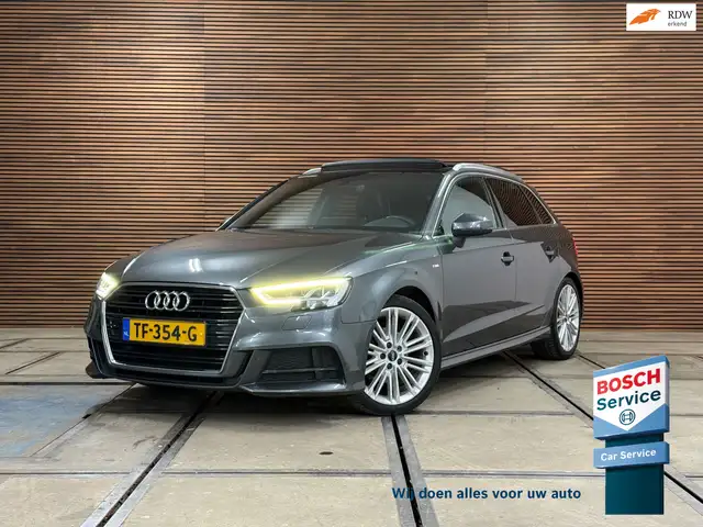 Audi A3 Sportback 1.5 TFSI CoD Sport S Line Edition | Pano