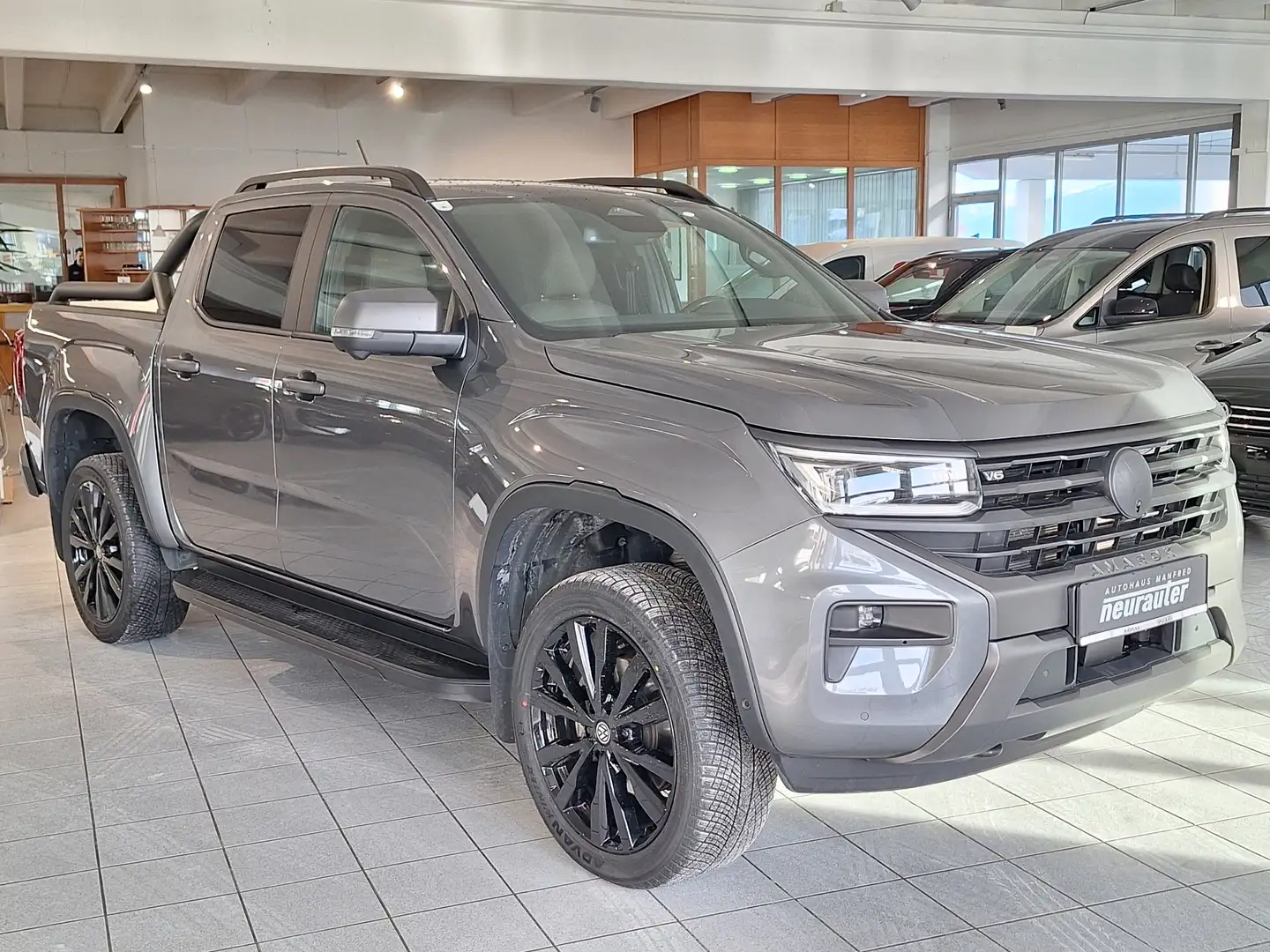 Volkswagen Amarok Amarok DoubleCab 3.0 V6 TDI PanAmericana 4Motion Aut. PanAmericana Grau - 1