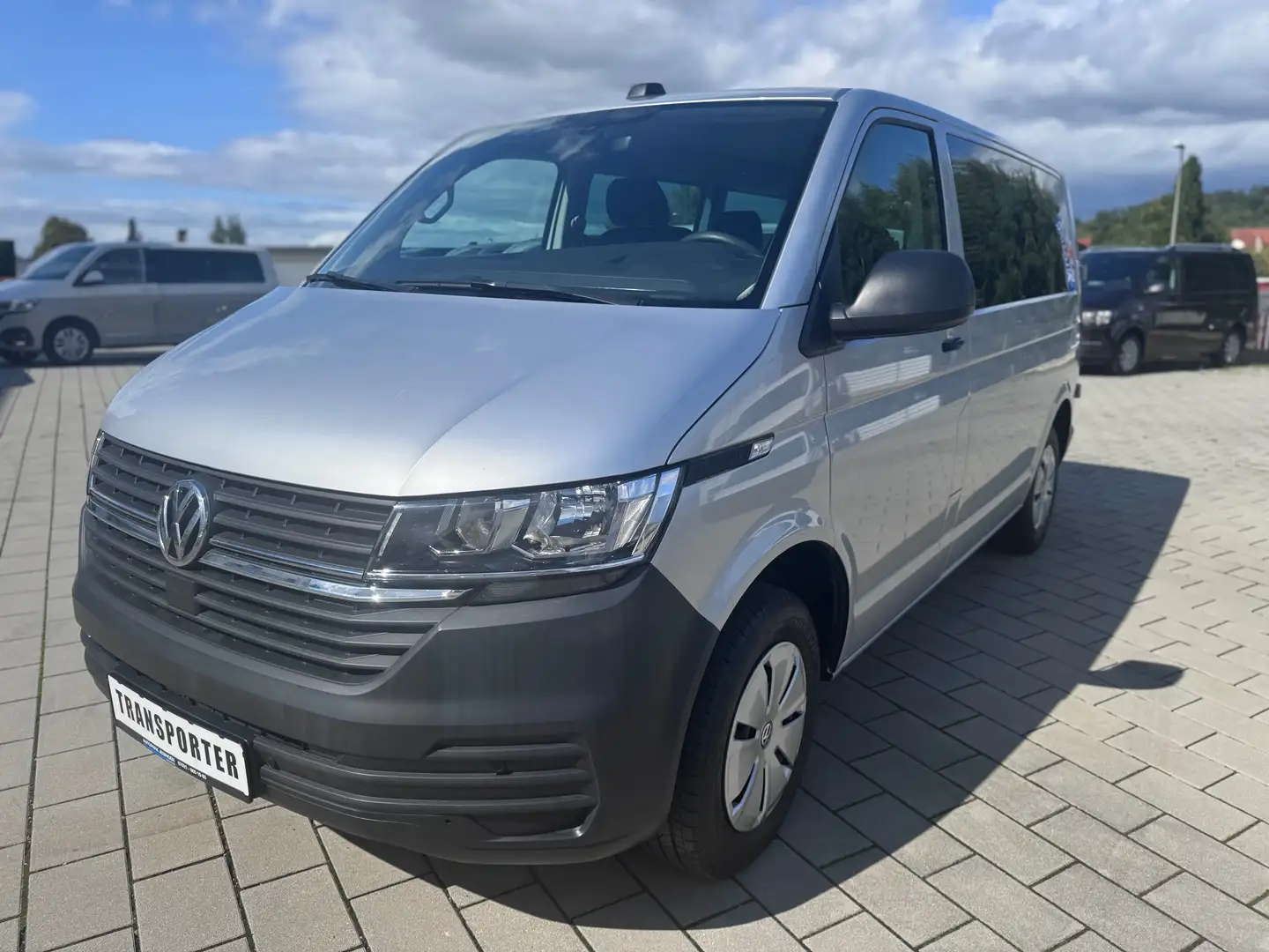 Volkswagen T6.1 Kombi 5-Sitzer/2.Verdampfer/Kamera/Flügeltüren Argent - 1