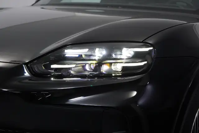 Porsche Cayenne view 5