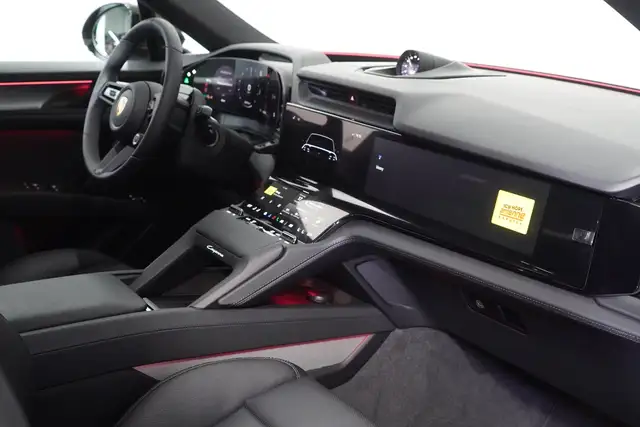 Porsche Cayenne view 19