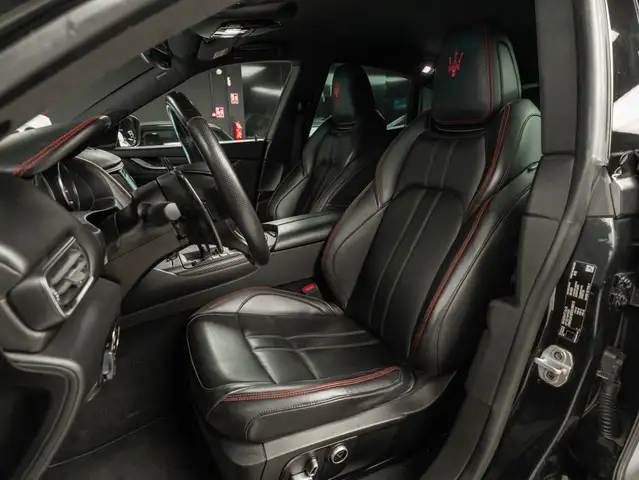 Maserati Levante view 8