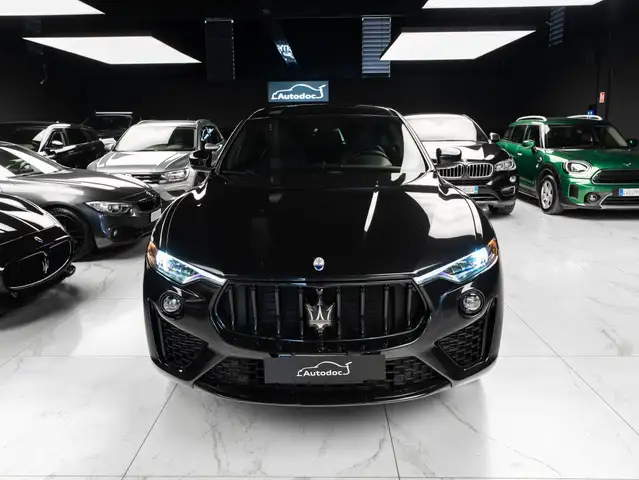 Maserati Levante view 2