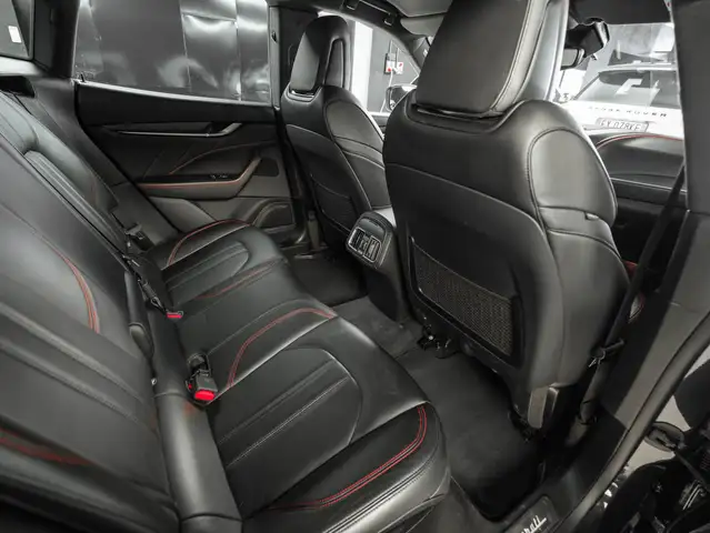 Maserati Levante view 14