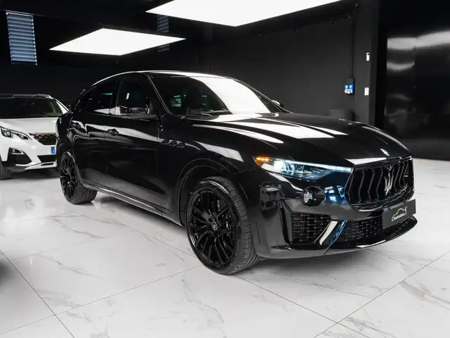 Maserati Levante view 3