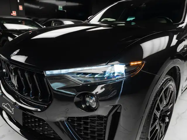 Maserati Levante view 7