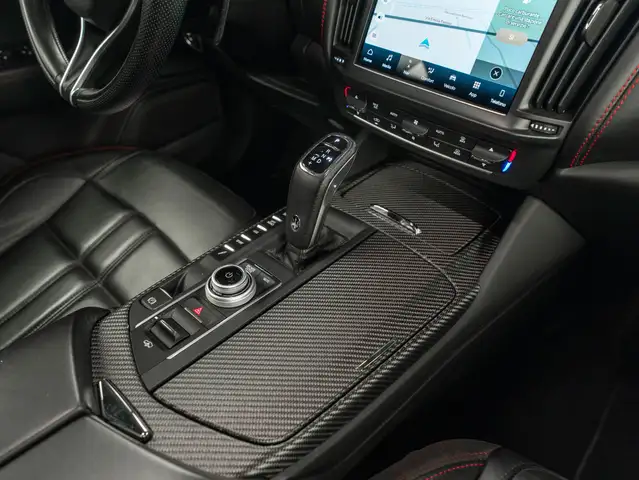 Maserati Levante view 9