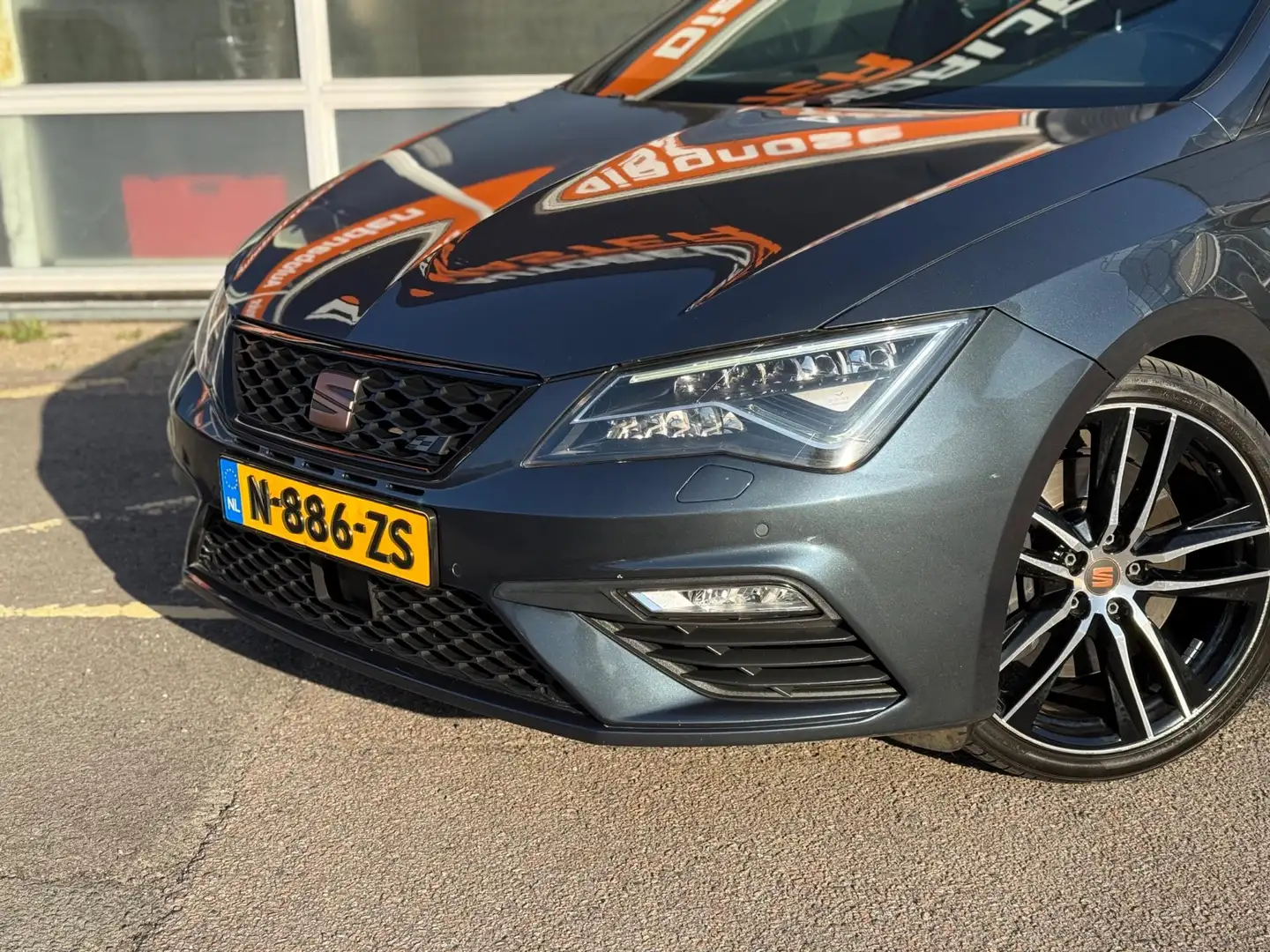 SEAT Leon 2.0 TSI CUPRA | Virtual | Pano | ACC | Beats Grijs - 2
