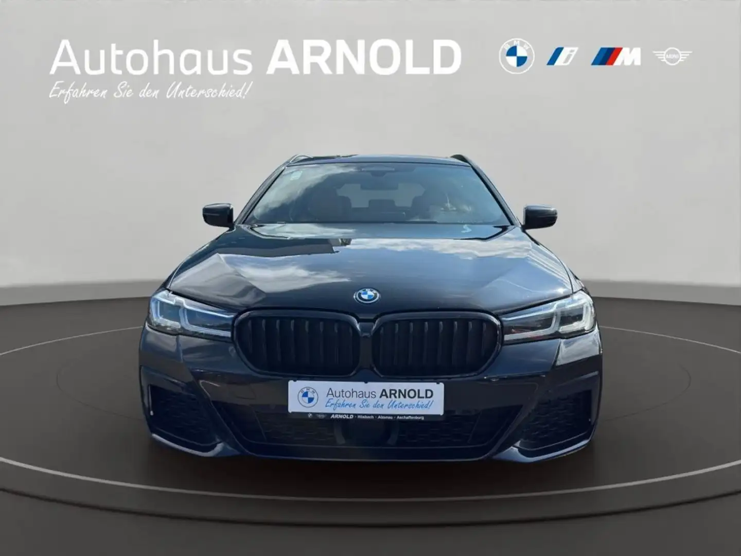 BMW 530 e xDrive Touring M Paket Head-Up HiFi-HK Pano Sitz Schwarz - 2