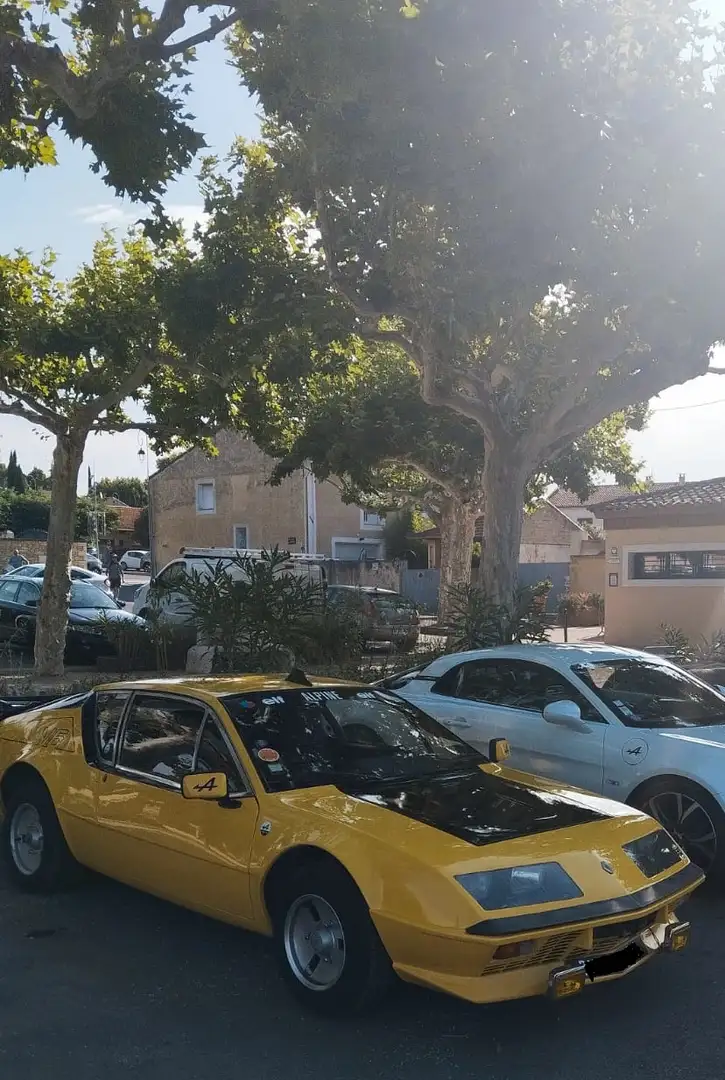 Renault Alpine A310 V6 Sárga - 2