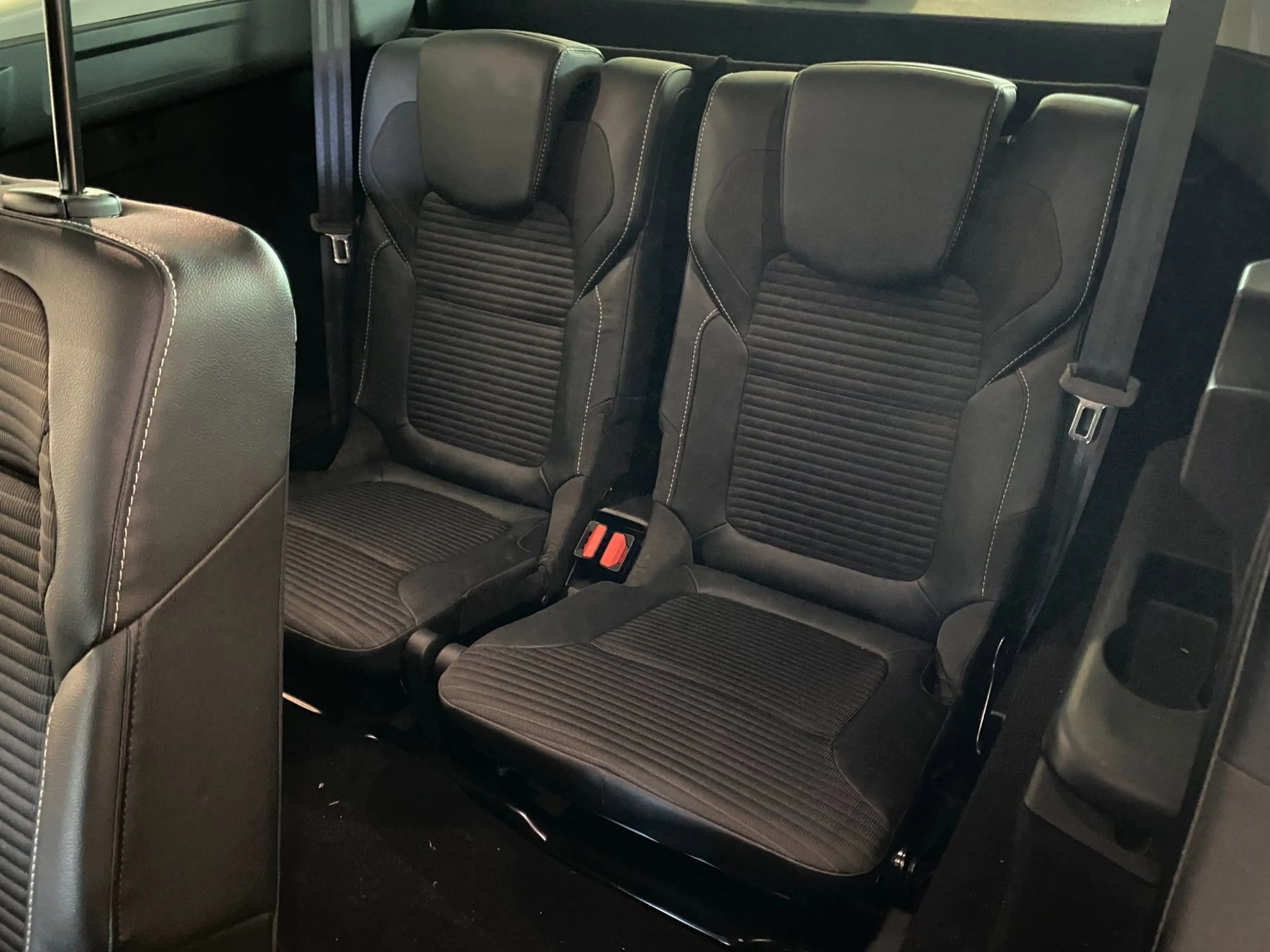 Renault Grand Scenic 1.3 TCe Limited 7 persoons — photo 4