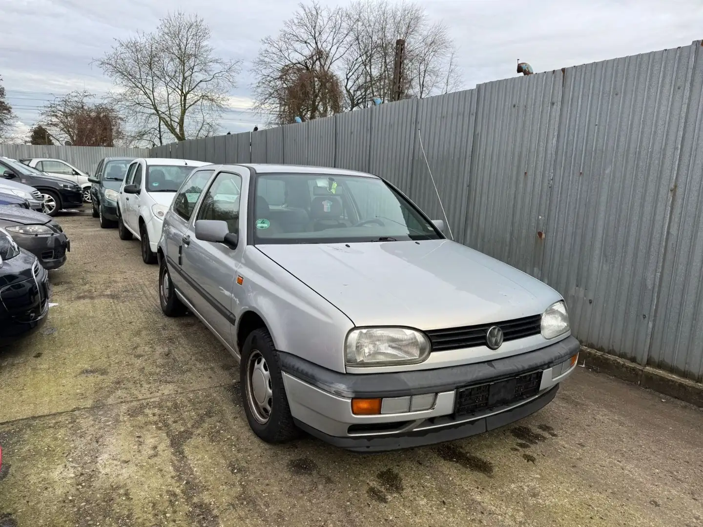 Volkswagen Golf 2 1.8*2.HAND *ZAHNRIEMEN NEU TÜV NEU* Grau - 1