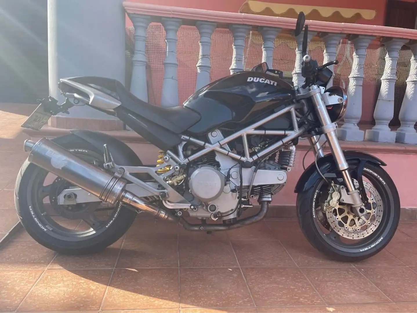 Ducati Monster 800 Чорний - 2