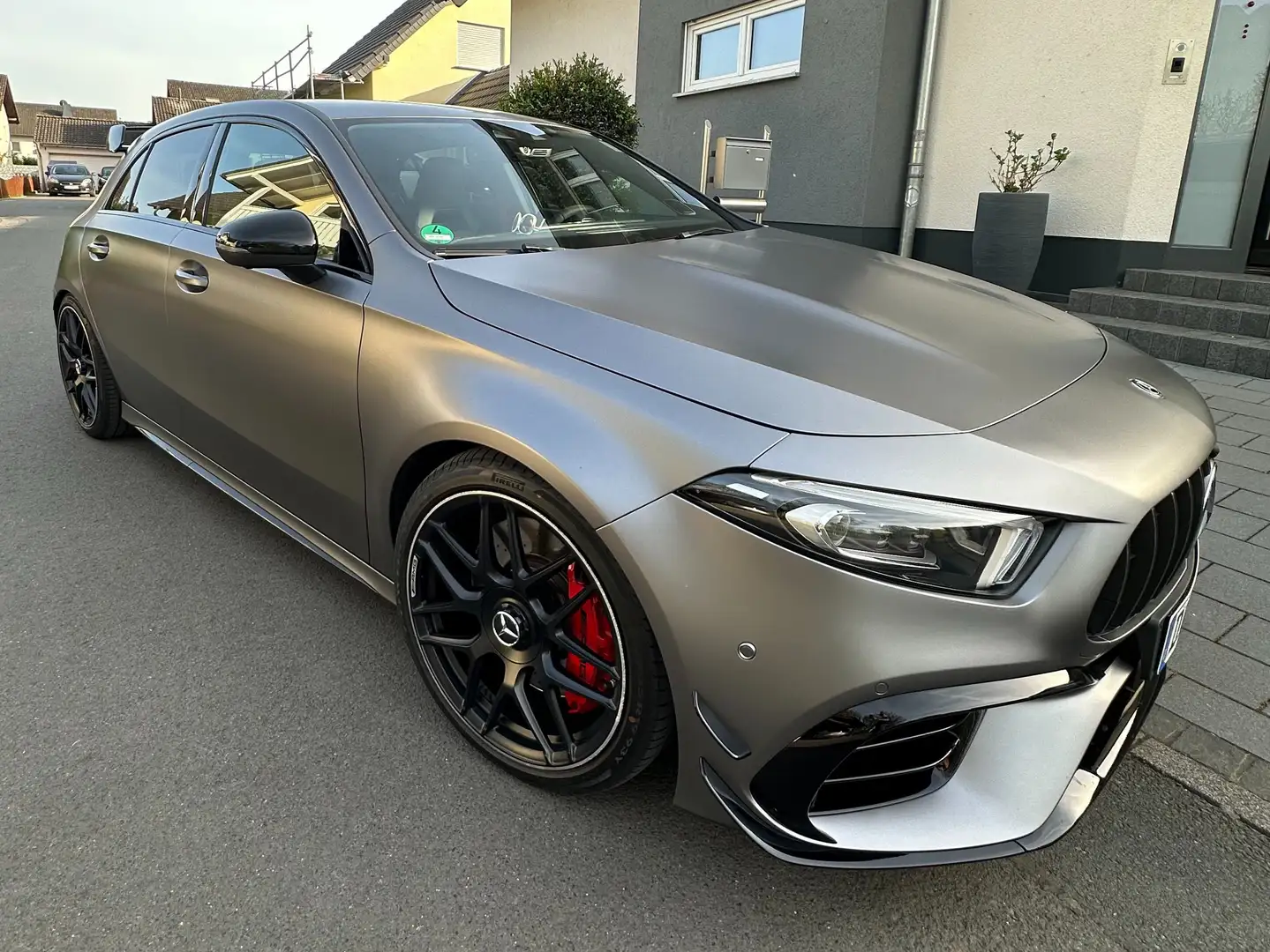 Mercedes-Benz A 45 AMG AMG A 45S AMG 4Matic+ 520PS und 600Nm Grau - 1
