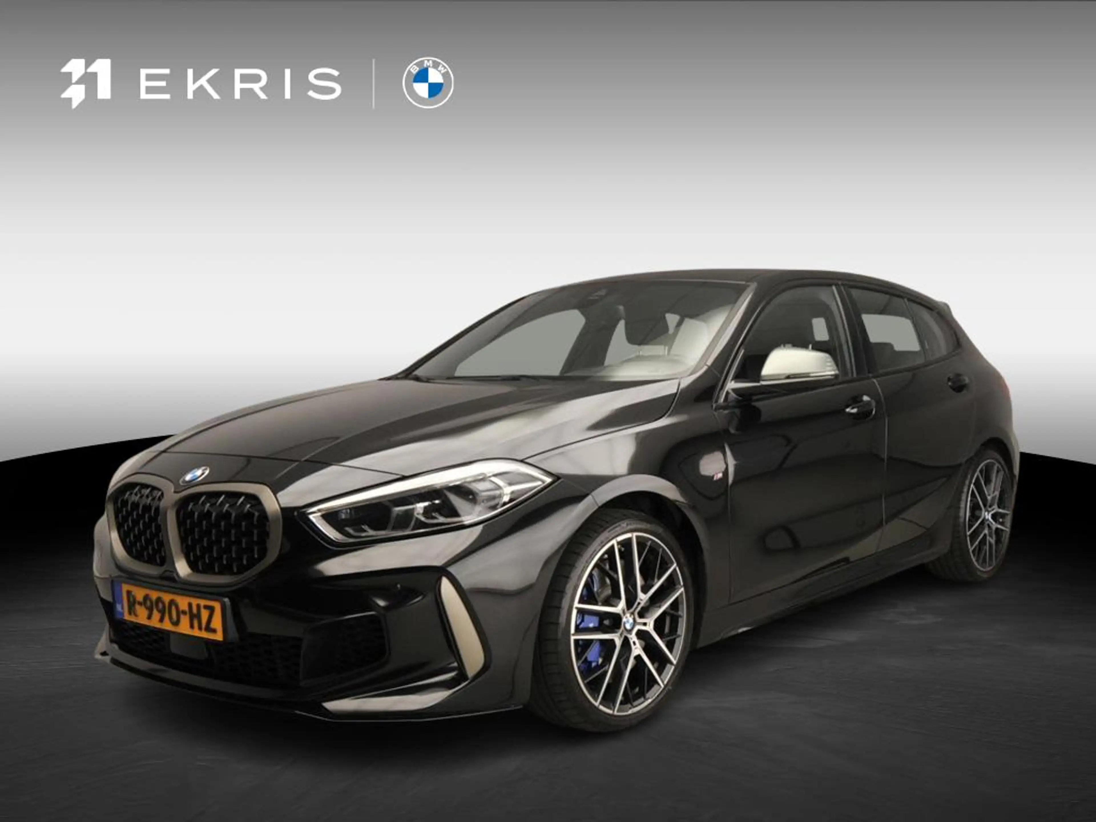 BMW 135 1 Serie 5-deurs M135i xDrive M-Sport steering / LE