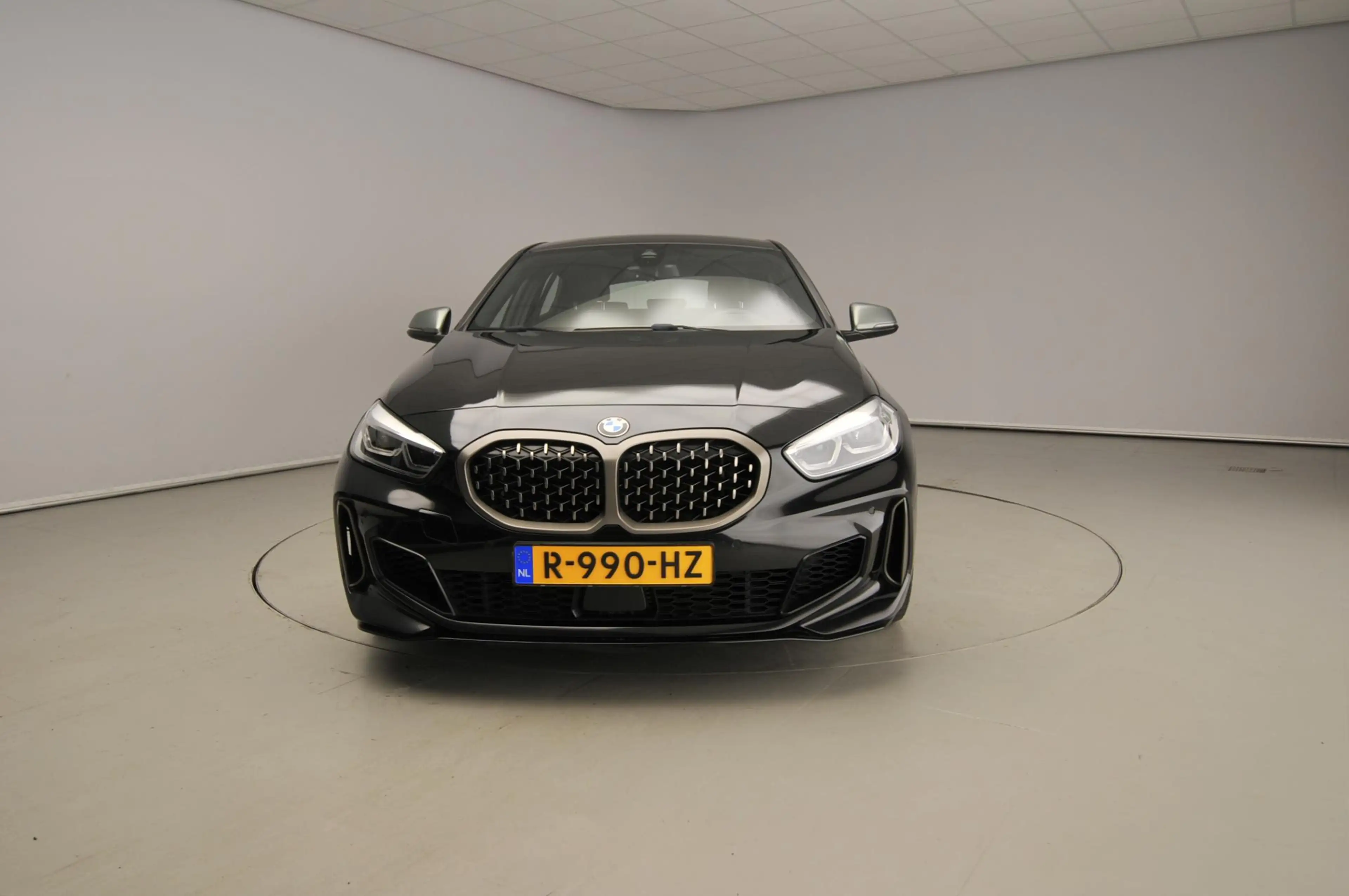 BMW 135 1 Serie 5-deurs M135i xDrive M-Sport steering / LE — photo 5
