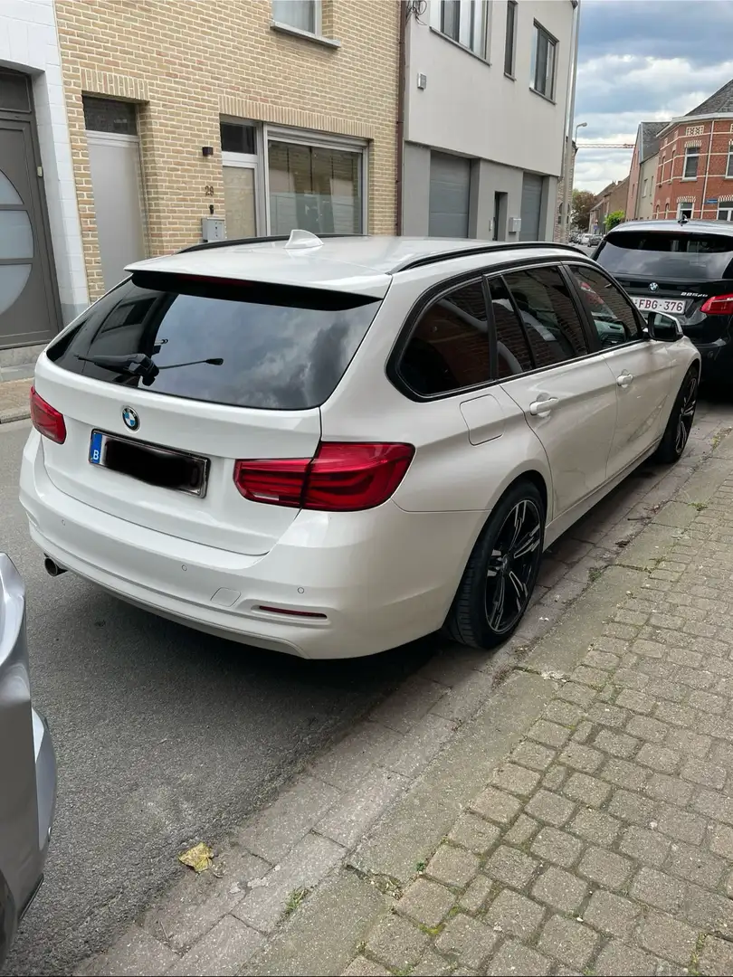 BMW 318 D Touring Wit - 2