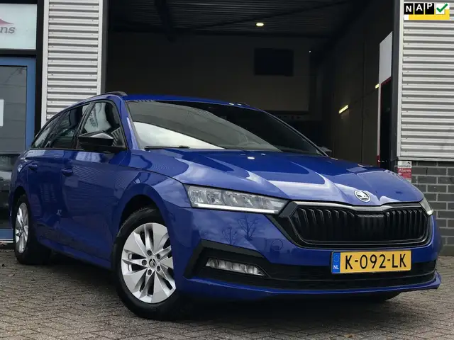 Skoda Octavia Combi 1.0 e-TSI Sport Business Edition Plus|Matrix