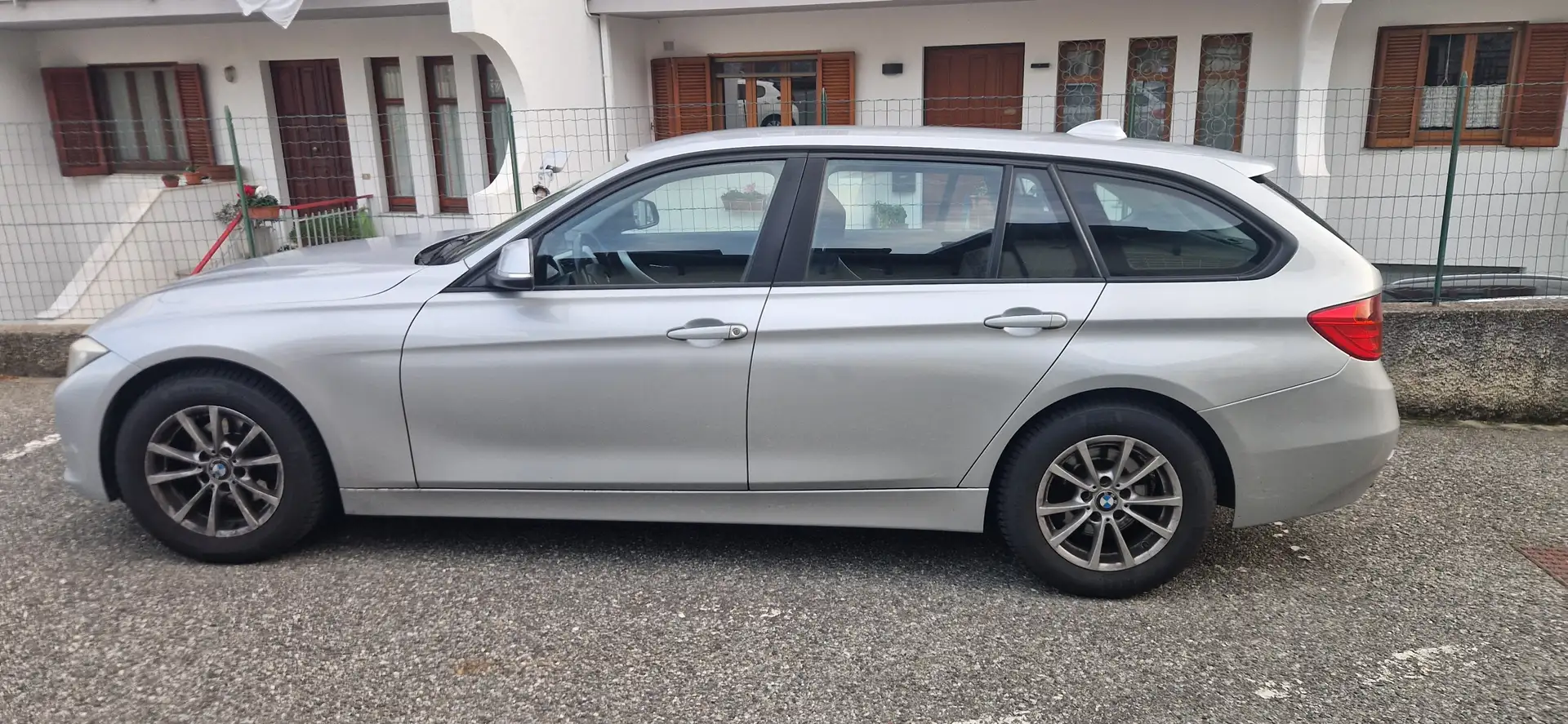 BMW 316 Serie 3 F31 2012 Touring 316d Touring Modern Argento - 2