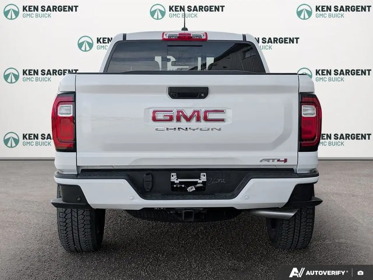 GMC Canyon снимка GMC Canyon