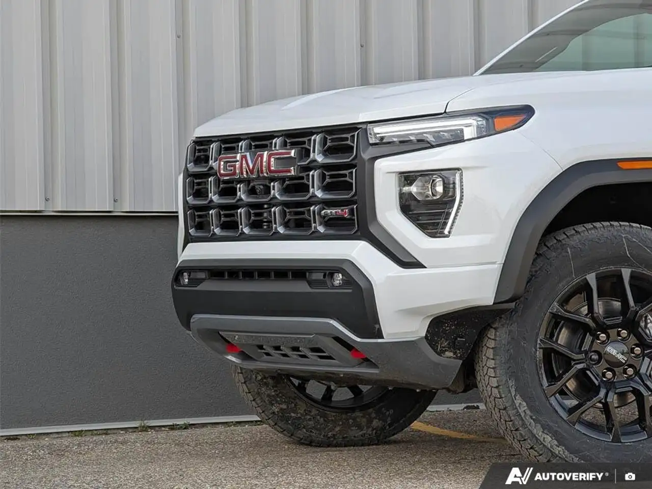 GMC Canyon снимка GMC Canyon