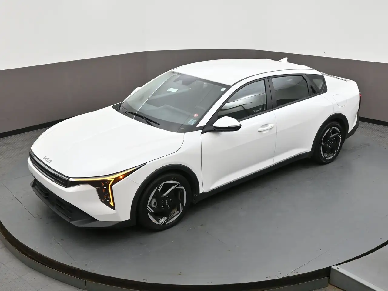 Kia K4 fotografie Kia K4