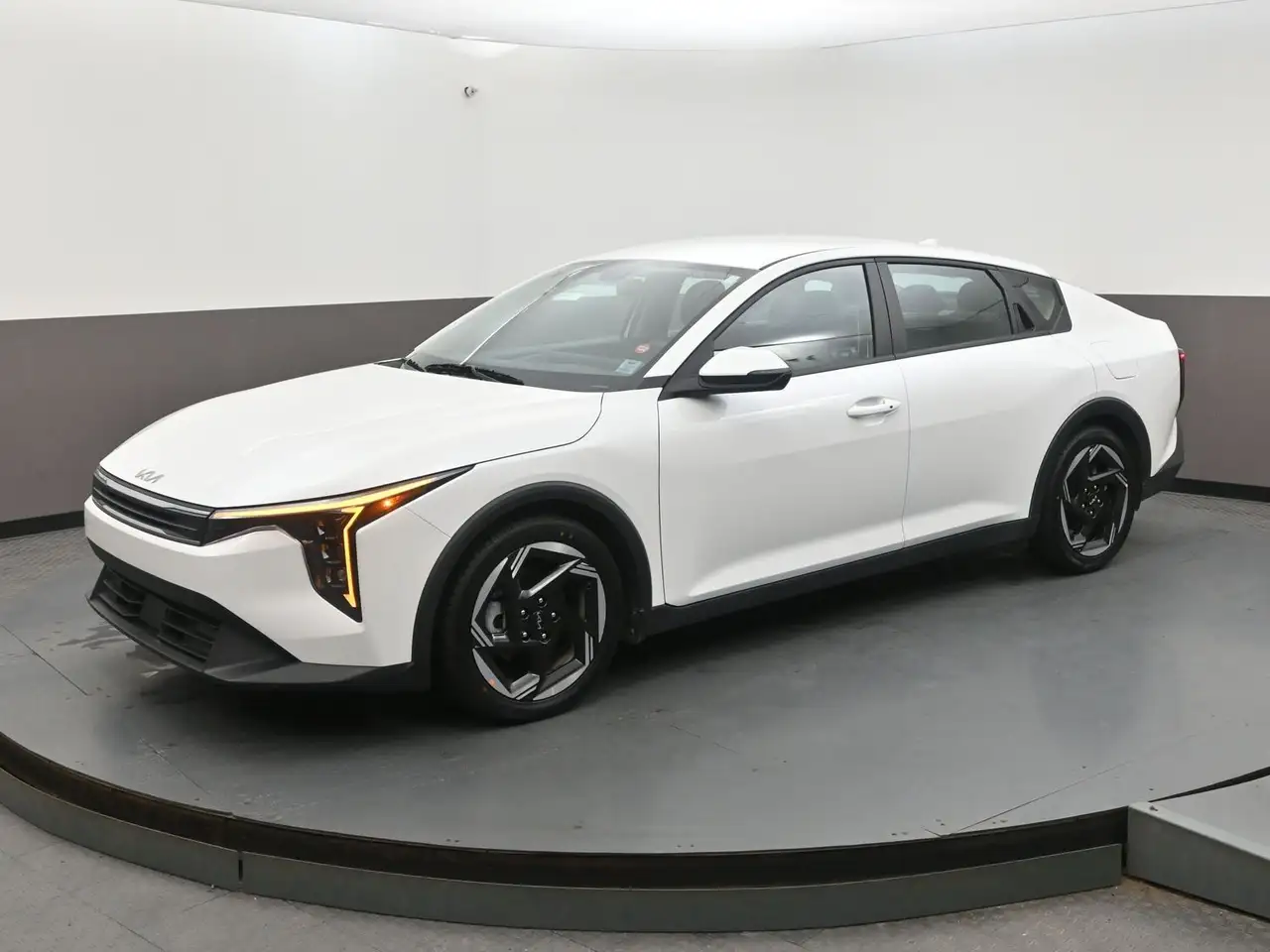 Kia K4 fotografie Kia K4