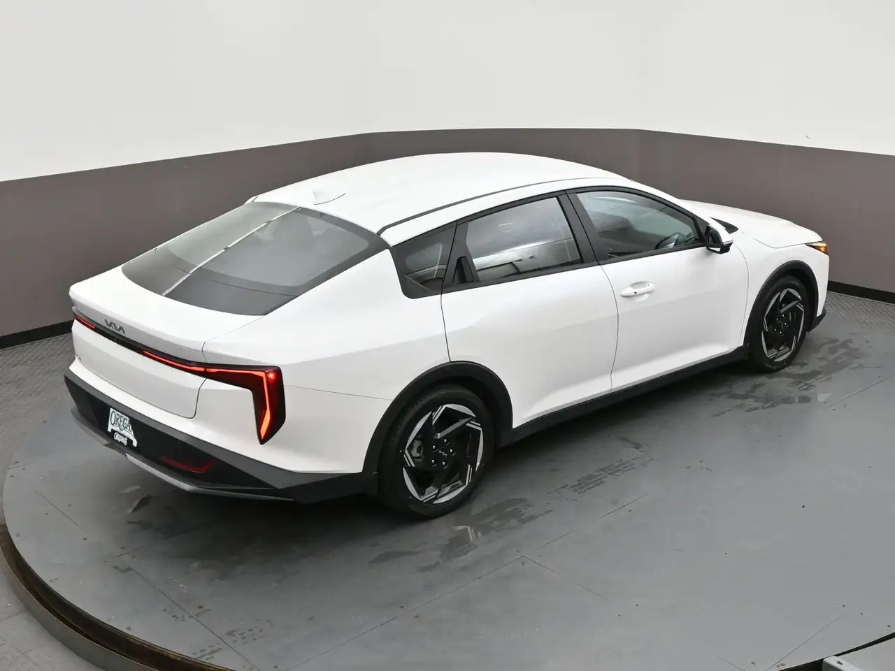 Kia K4 fotografie Kia K4