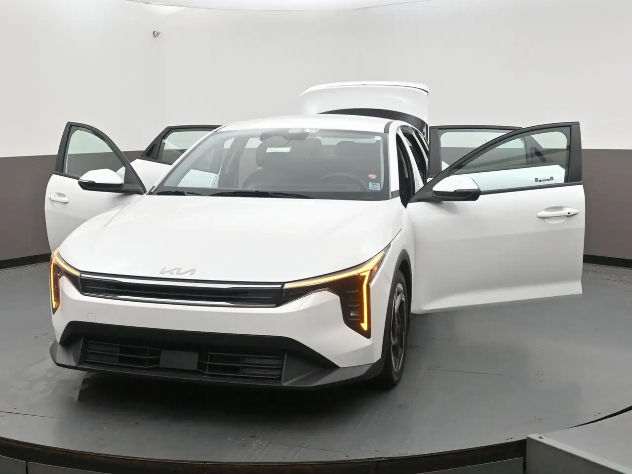 Kia K4 fotografie Kia K4
