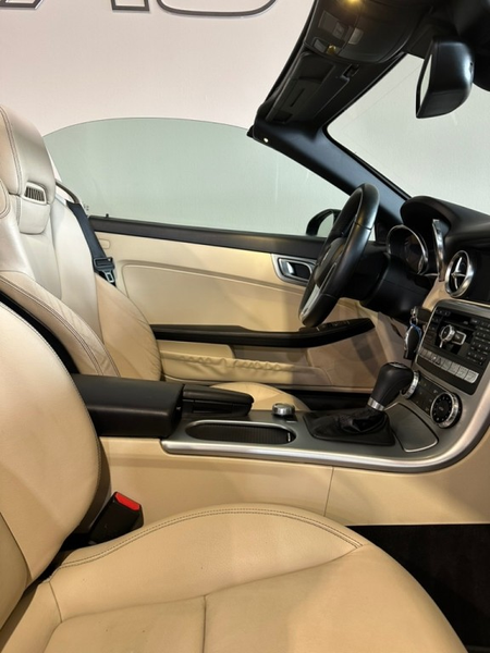 Mercedes-Benz SLK 200 SLK 200 LEDER AUTOMAAT CRUISE STOELV CLIMA AIRSCAR — photo 35