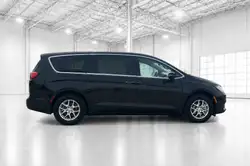 Chrysler Grand Caravan 2027