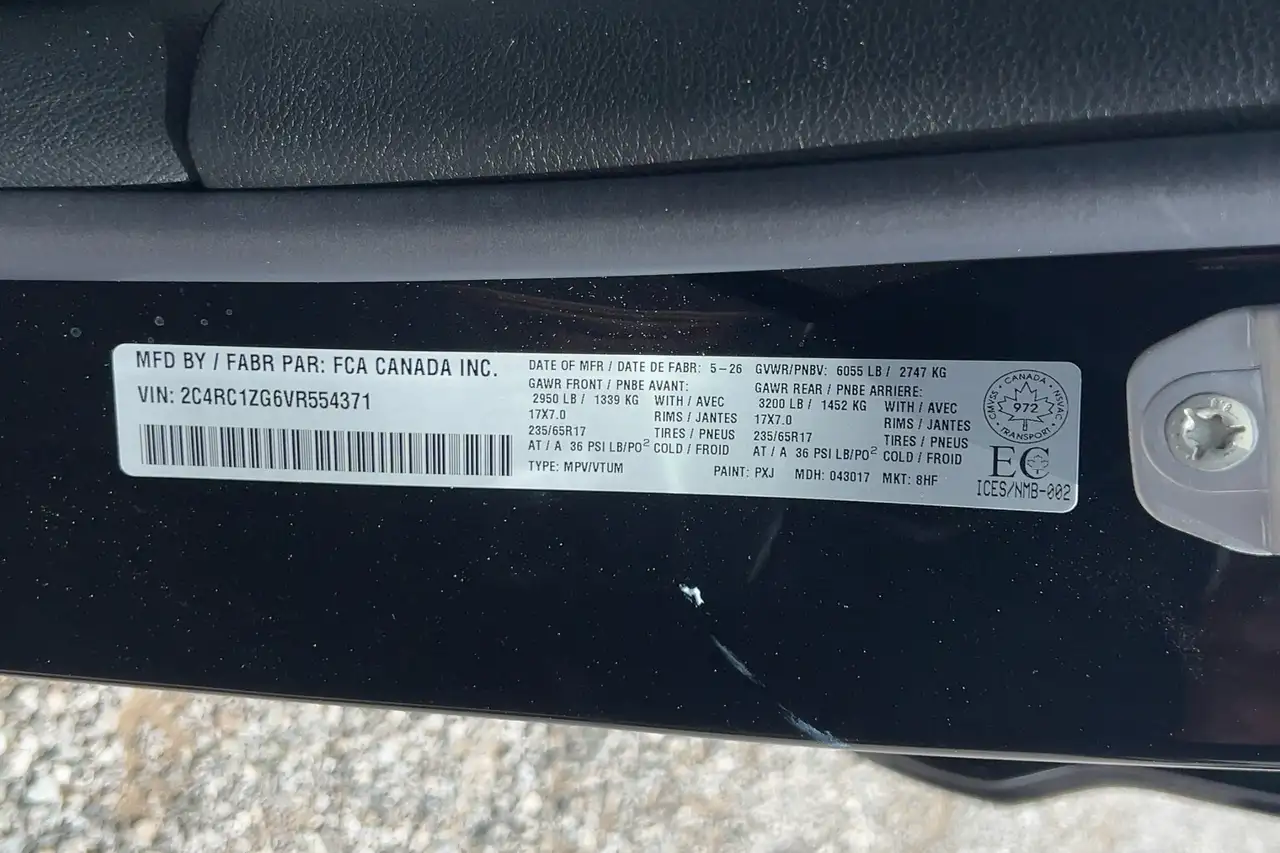 Chrysler Grand Caravan снимка Chrysler Grand Caravan