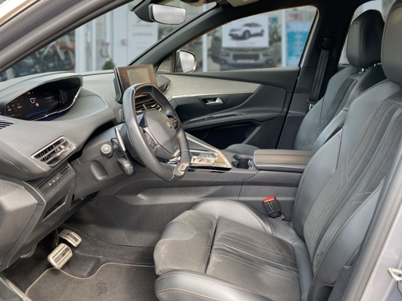 Peugeot 5008 GT — photo 8