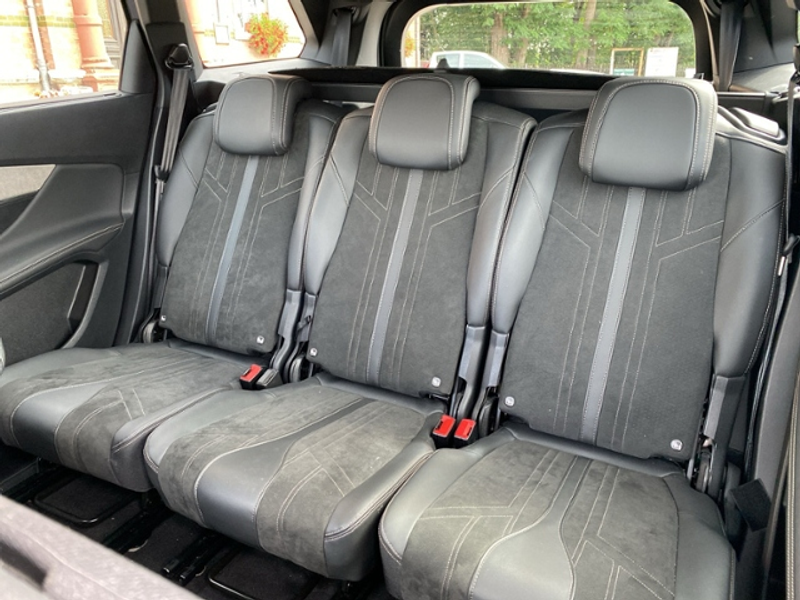 Peugeot 5008 GT — photo 10