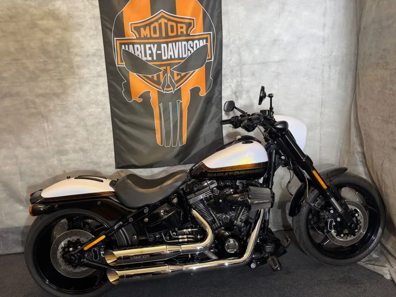 Harley-Davidson Breakout