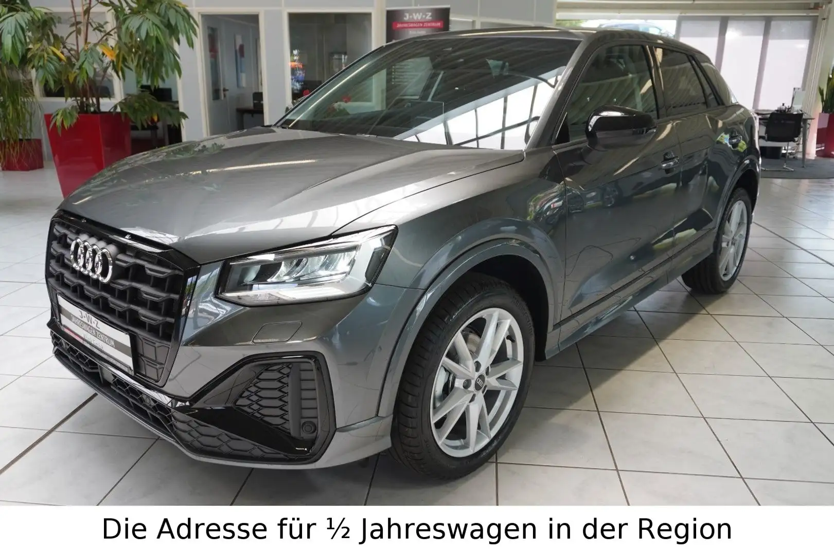 Audi Q2 S-Line35 TFSI S-TronicACC*OPTIKPAKET*FACELIFT Grau - 1