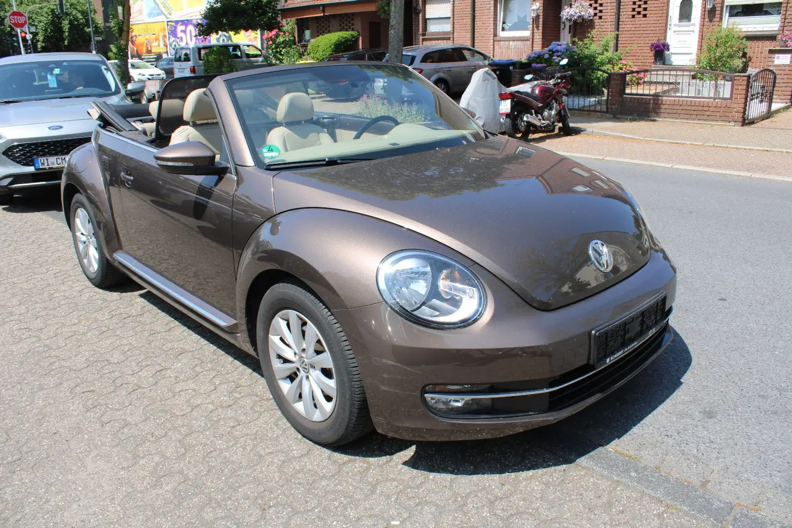 Volkswagen Beetle 1.2  Cabriolet Design BMT*LEDER*TOP!! Brown - 2