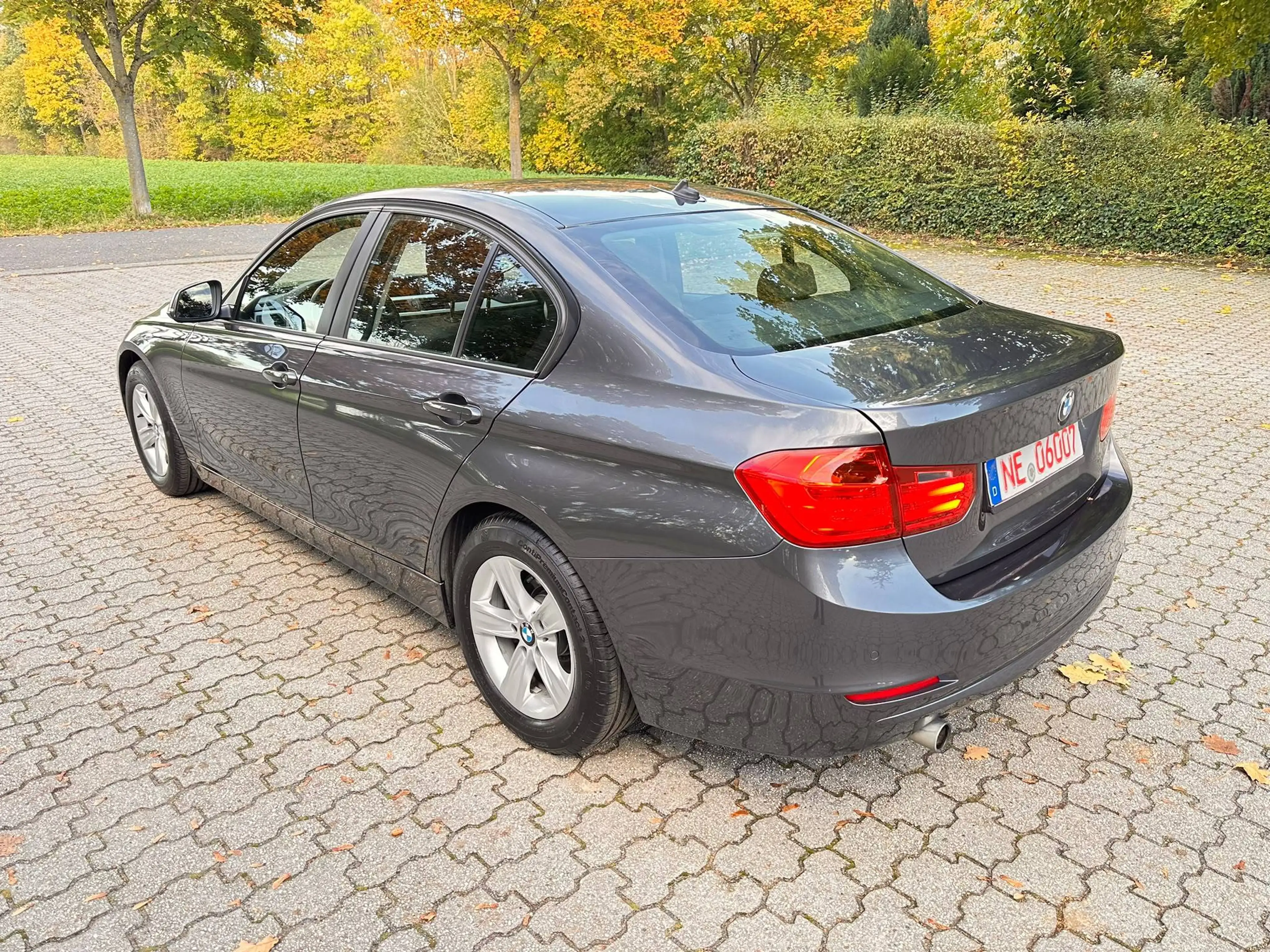 BMW 318 318 d — photo 7