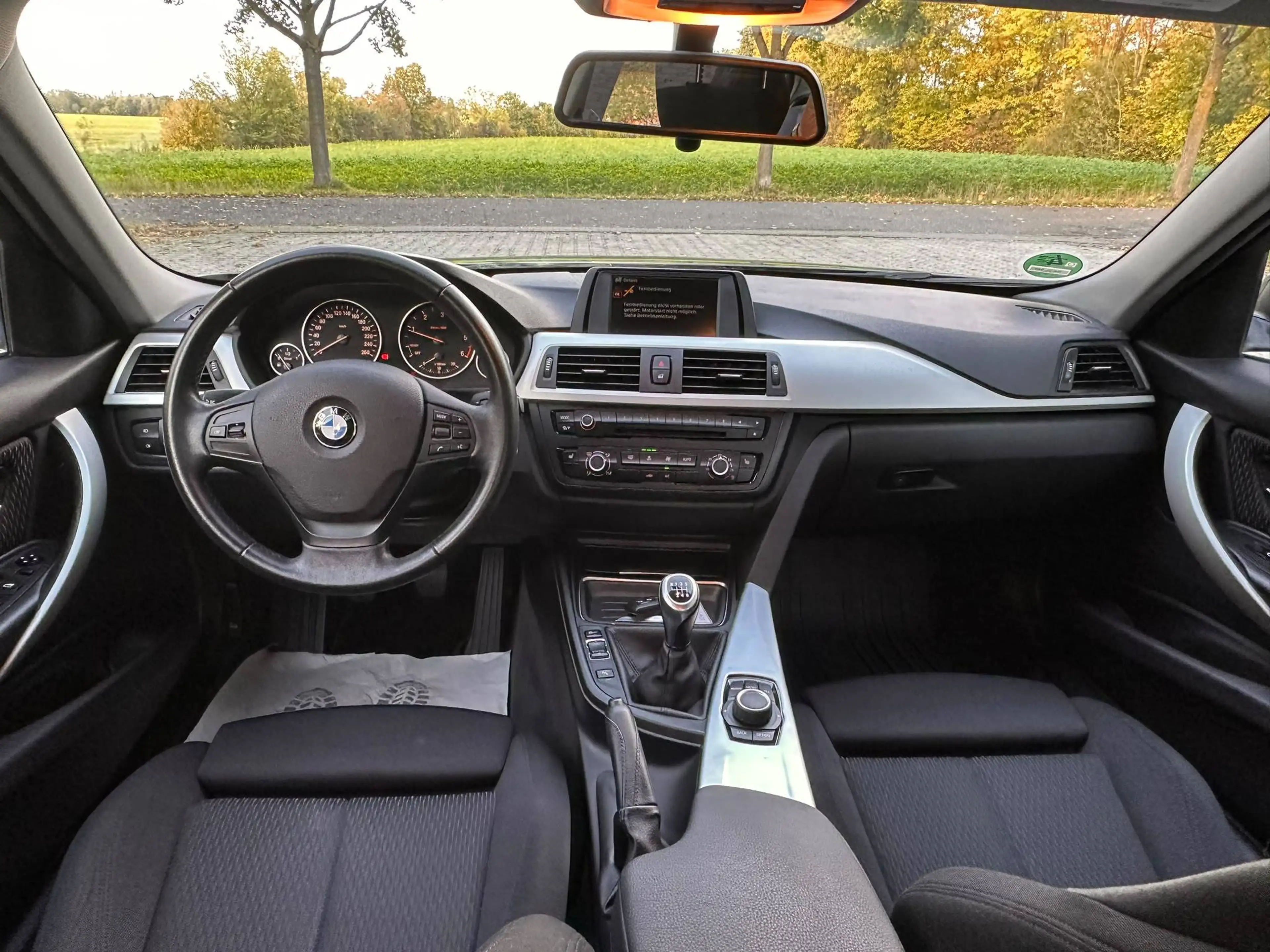 BMW 318 318 d — photo 9