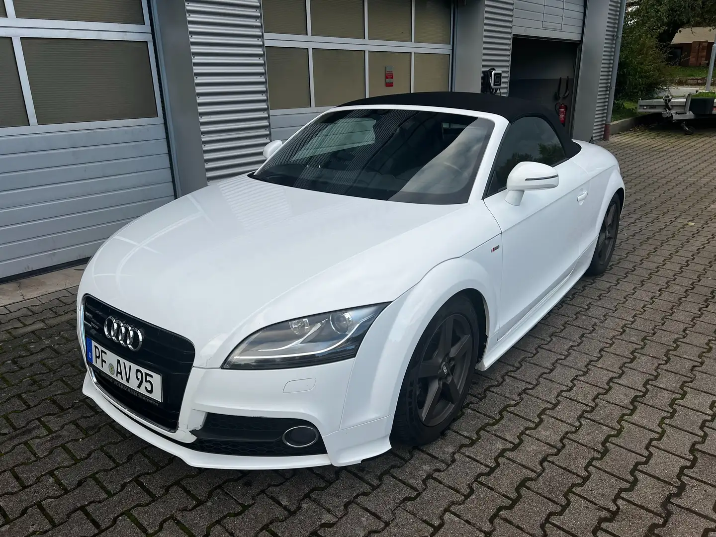 Audi TT 2.0 TFSI Roadster quattro S-Line S-Tronic Bose Weiß - 1