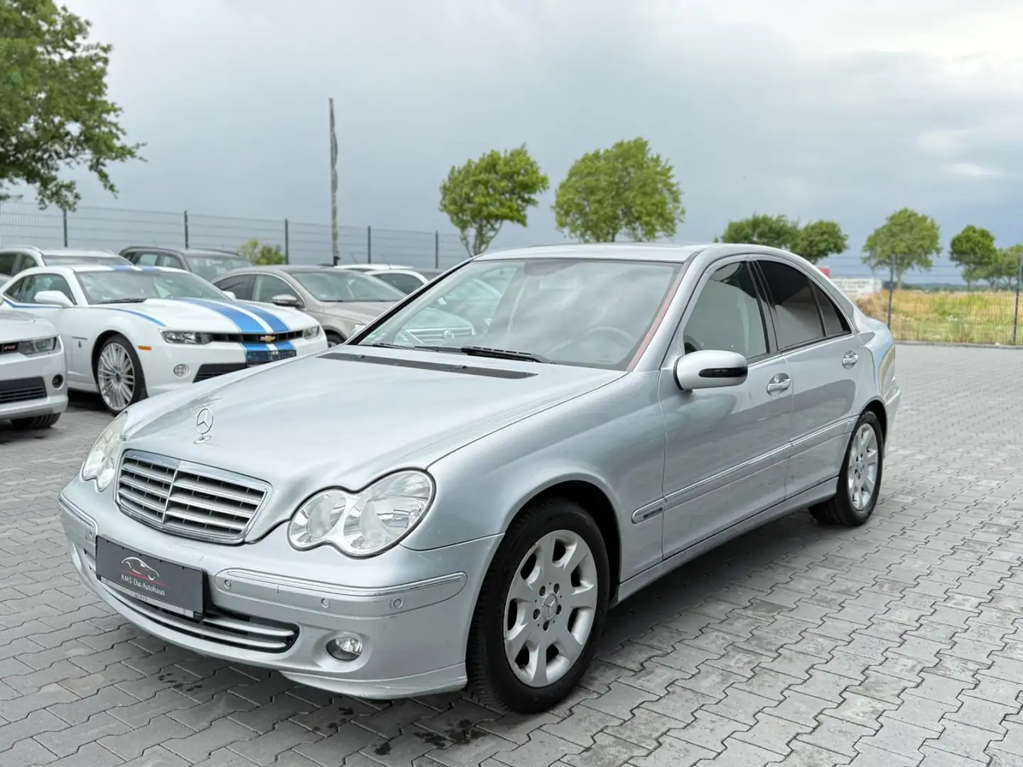 Mercedes-Benz C 230 Lim. Aut. Leder Nav Zilver - 1