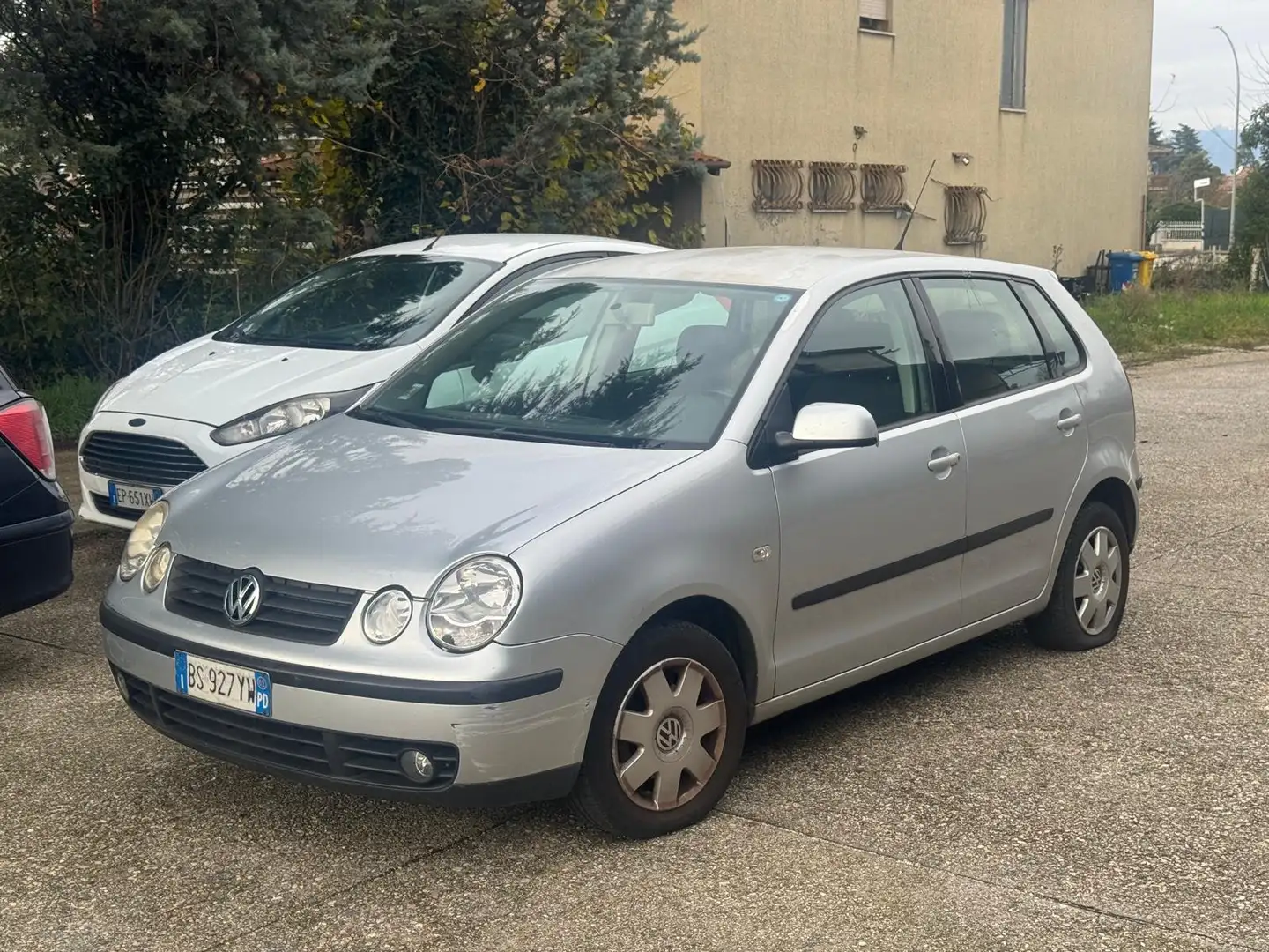 Volkswagen Polo Polo IV 2001 5p 1.4 tdi Trendline Argent - 2