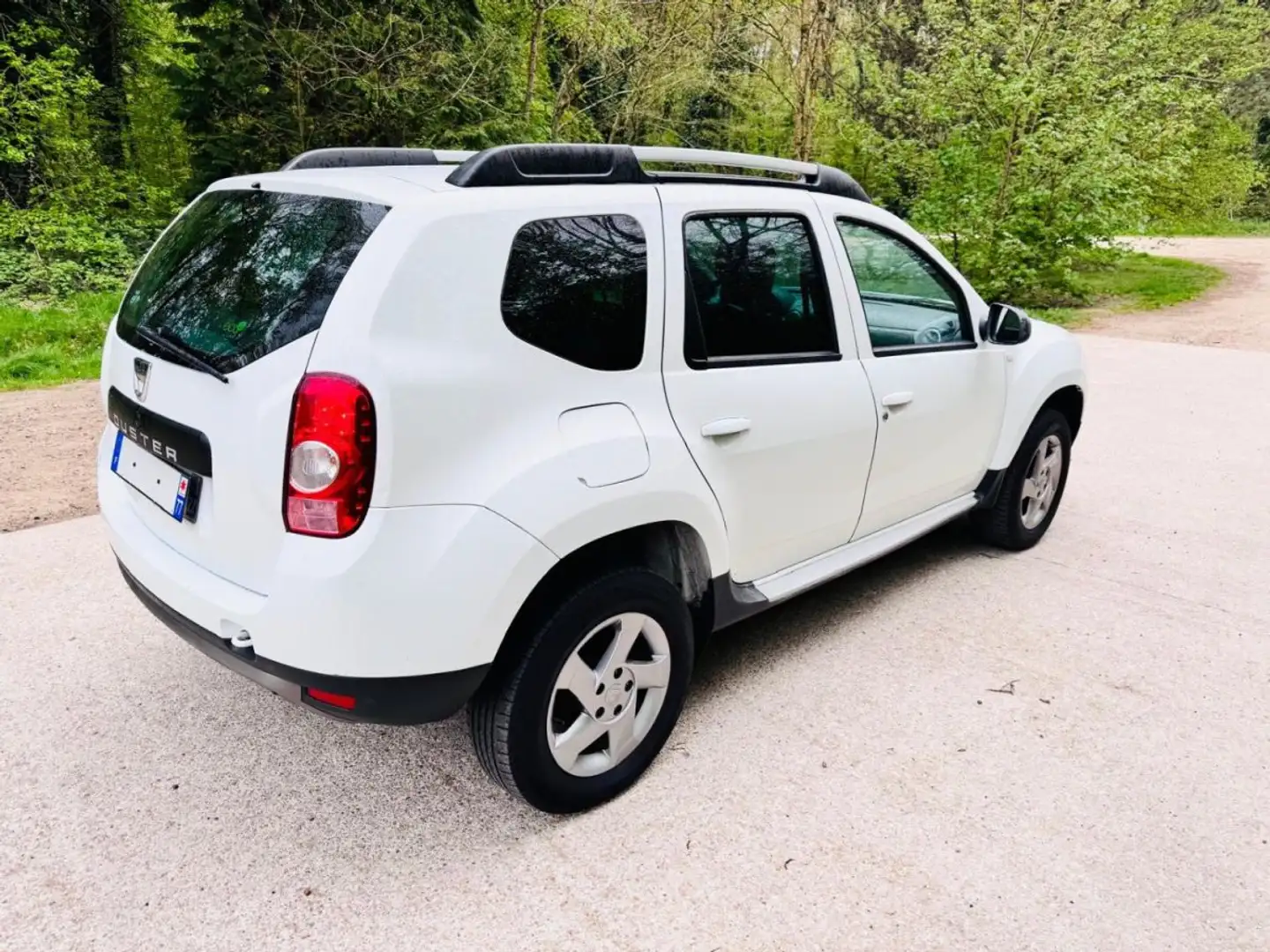 Dacia Duster 1.5 DCI - 8V TURBO Blanc - 2