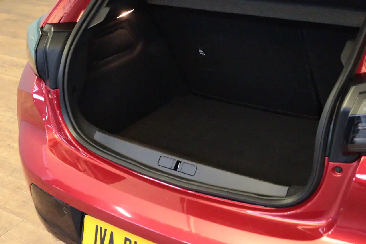 Peugeot 208 1.2 PureTech 100 GT APPCONNECT CLIMA CAMERA, миниатюра 6