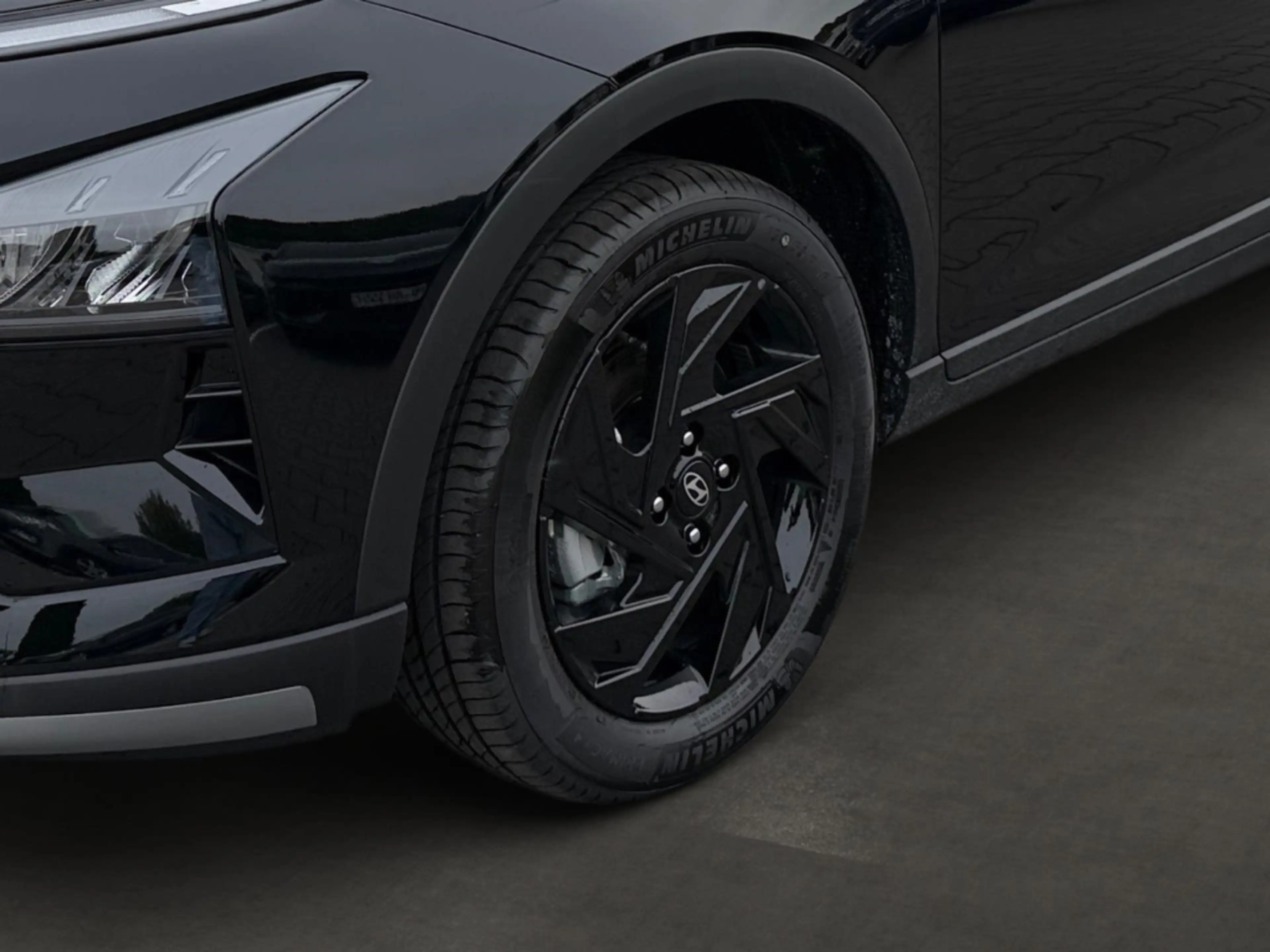 Hyundai BAYON Blackline 2WD 1.0 T-GDI EU6e Navi Soundsystem Bose — photo 6