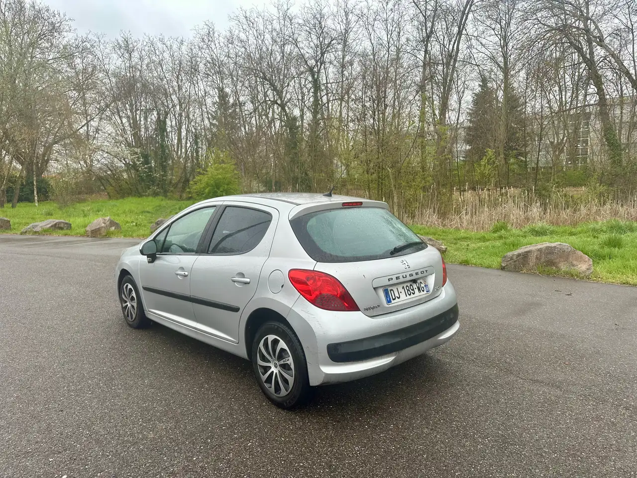 Peugeot 207 1.4e 16v 90ch ExÃ©cutive