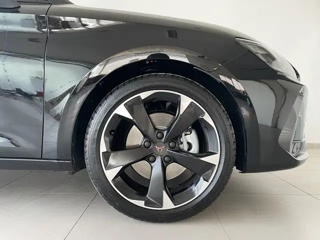 Cupra Leon view 8